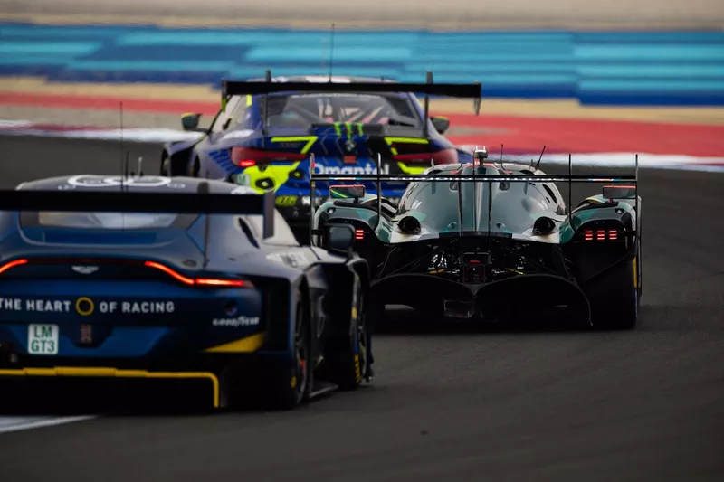 #9 Aston Martin Thor Team Aston Martin Valkyrie : Alex Riberas, Marco Sorensen, Roman De Angelis