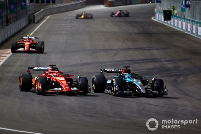 Charles Leclerc, Ferrari SF-24 lucha con George Russell, Mercedes F1 W15 