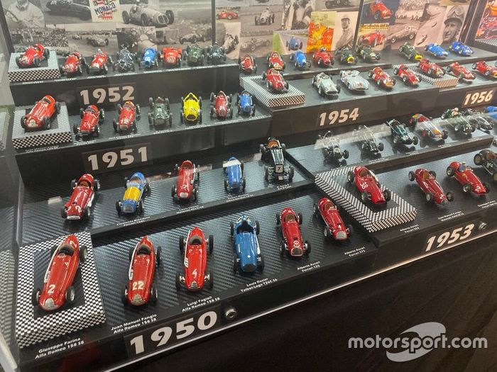 Colección de coches miniatura de F1