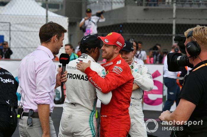Jenson Button, Sky Sports F1, entrevista a Lewis Hamilton, Mercedes AMG F1, y Sebastian Vettel, Ferrari