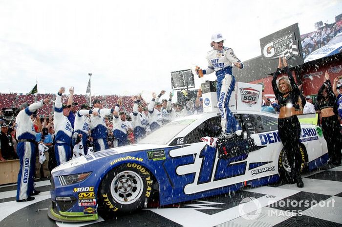 Race Winner Ryan Blaney, Team Penske, Ford Mustang