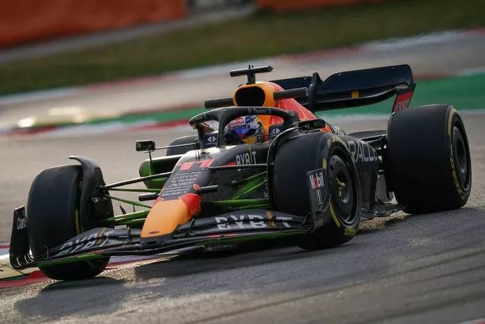 Sergio Pérez, Red Bull Racing RB18
