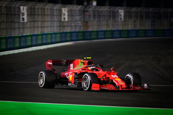 Carlos Sainz Jr., Ferrari SF21