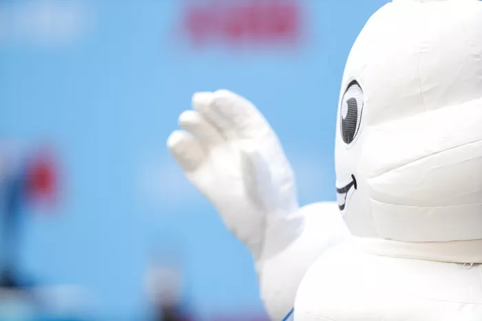 El Bibendum de Michelin en el podio