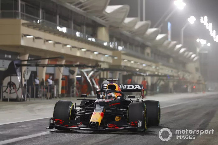 Max Verstappen, Red Bull Racing RB16B 