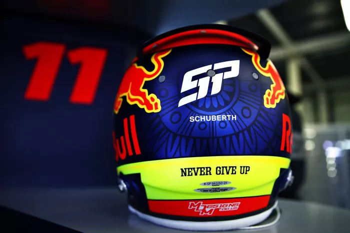 Casco de Sergio Pérez, Red Bull Racing