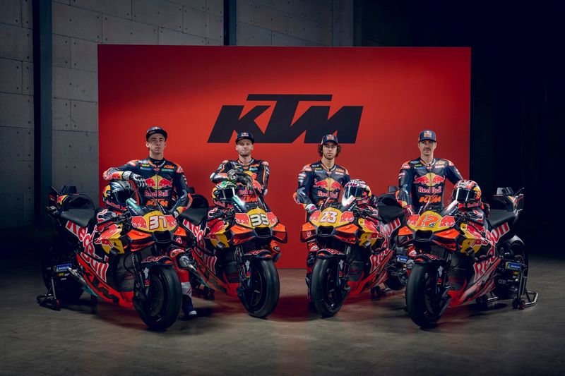 Pedro Acosta, Red Bull KTM Factory Racing, Brad Binder, Red Bull KTM Factory Racing, Enea Bastianini, Red Bull KTM Tech 3, Maverick Vinales, Red Bull KTM Tech 3
