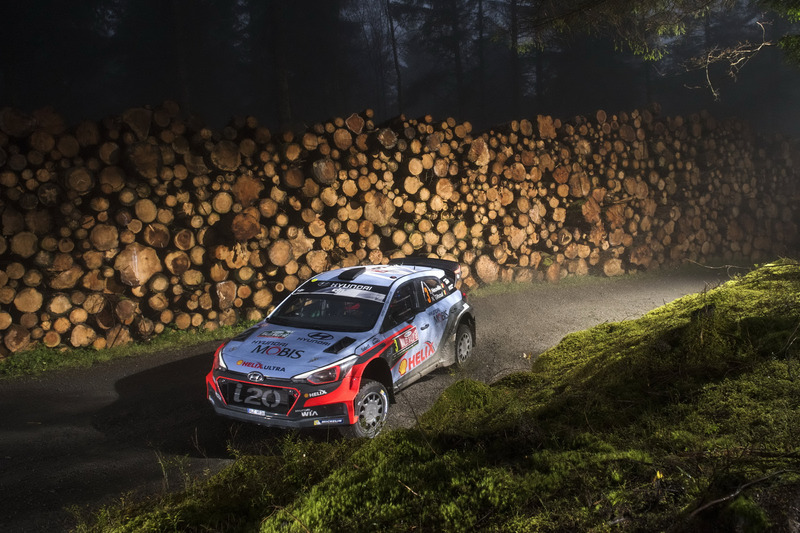 6. Тьєррі Ньовілль, Ніколя Жильсуль, Hyundai i20 WRC, Hyundai Motorsport