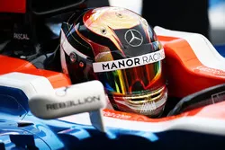 Pascal Wehrlein, Manor Racing MRT05