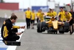 Pirelli technician 
