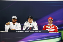 La conferenza stampa post-qualifiche (da sx a dx): Lewis Hamilton, Mercedes AMG, Nico Rosberg, Merce