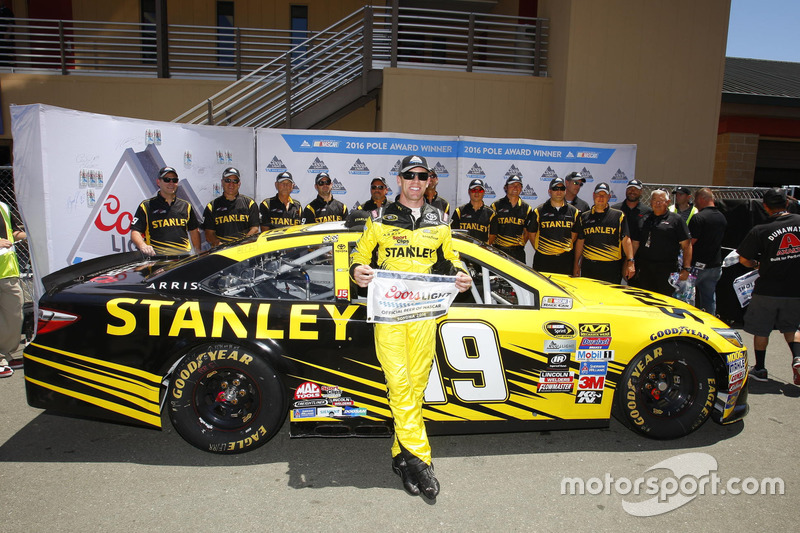 Sonoma: Carl Edwards (Gibbs-Toyota)