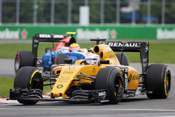 Kevin Magnussen, Renault Sport F1 Team RS16