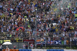 Winner Valentino Rossi, Yamaha Factory Racing celebrates with the fans