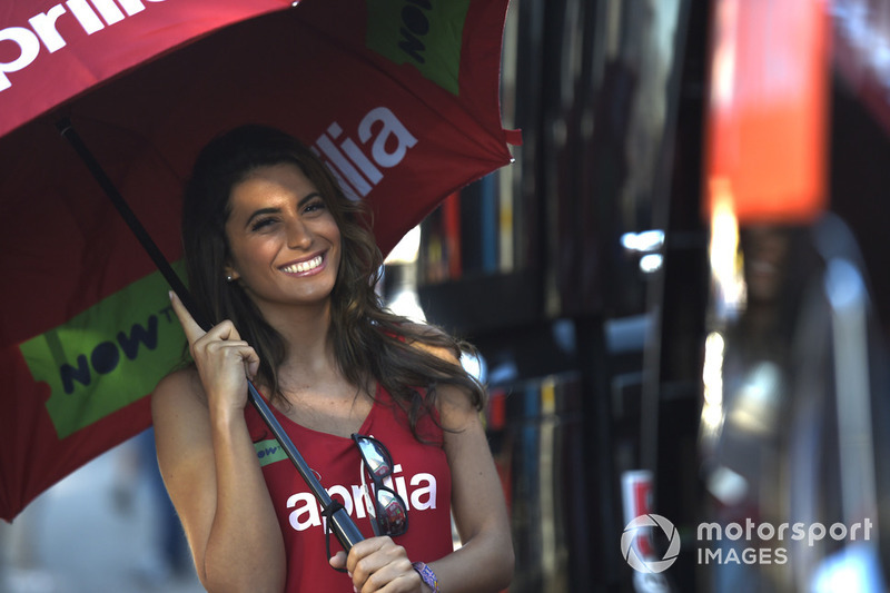 Grid girl