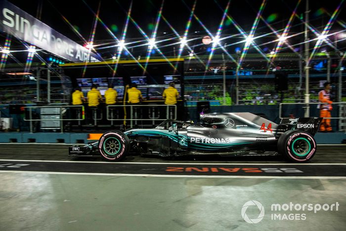 Lewis Hamilton, Mercedes-AMG F1 W09 