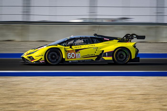 #60 Iron Lynx Lamborghini Huracan LMGT3 Evo2: Claudio Schiavoni, Matteo Cressoni, Franck Perera