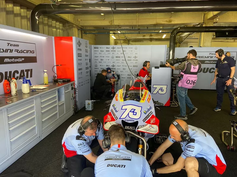 Alex Márquez in garage
