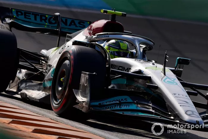 Lewis Hamilton, Mercedes W13