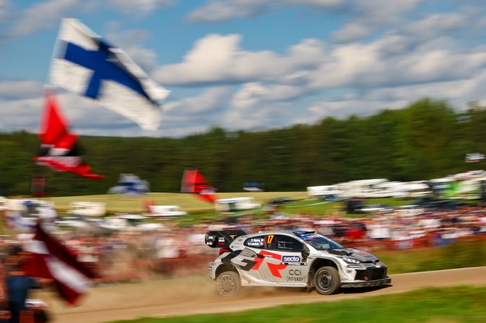 Sébastien Ogier, Vincent Landais, Toyota Gazoo Racing Wrt Toyota Gr Yaris Rally1