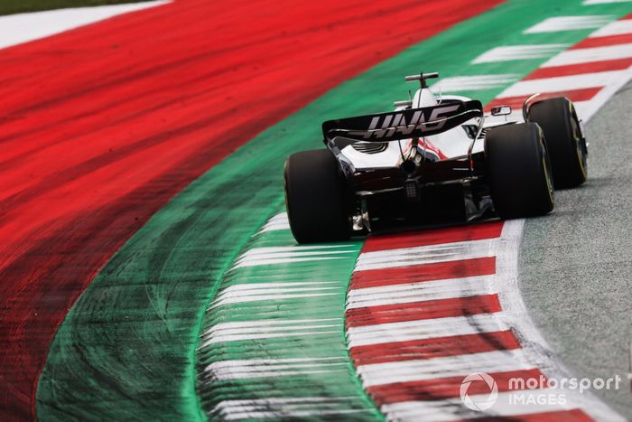 Kevin Magnussen, Haas VF-22, Mick Schumacher, Haas VF-22