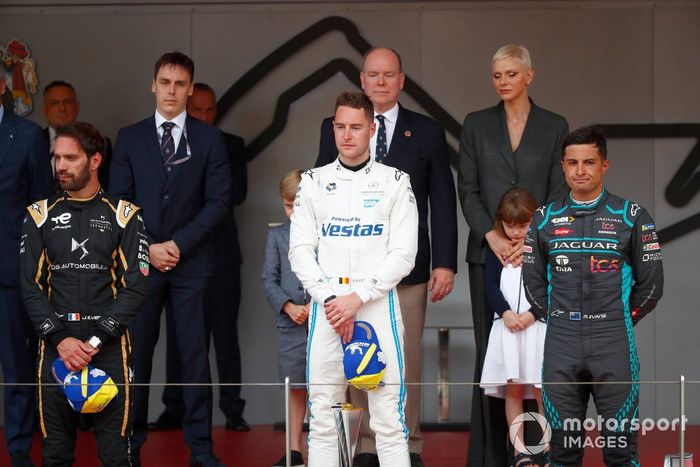 Podio: El ganador, Stoffel Vandoorne, Mercedes-Benz EQ, segundo, Mitch Evans, Jaguar Racing, tercero, Jean-Eric Vergne, DS Techeetah