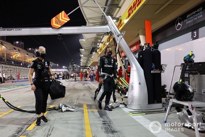 Lewis Hamilton, Mercedes-AMG F1, y Angela Cullen, fisio de Lewis Hamilton