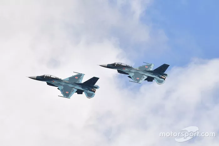 F-2戦闘機　展示飛行