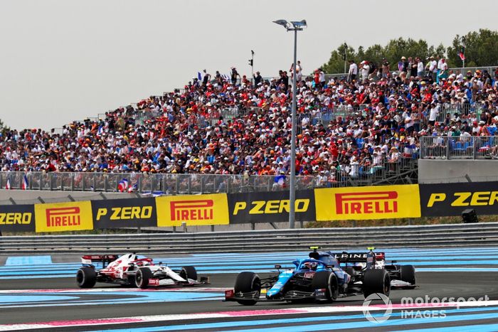 Esteban Ocon, Alpine A521, Antonio Giovinazzi, Alfa Romeo Racing C41, Kimi Raikkonen, Alfa Romeo Racing C41