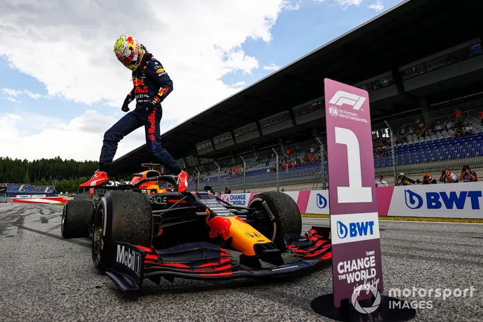 Ganador Max Verstappen, Red Bull Racing, 
en Parc Ferme