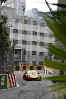 #912 Manthey-Racing Porsche 911 GT3 R: Earl Bamber