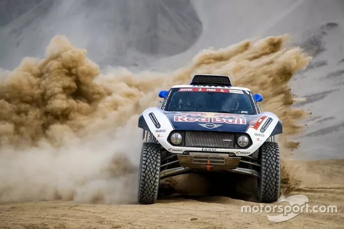 #300 X-Raid Mini JCW Team: Carlos Sainz, Lucas Cruz