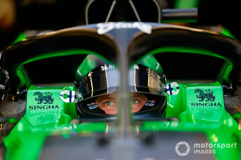 Valtteri Bottas, Stake F1 Team KICK Sauber, dans le cockpit 