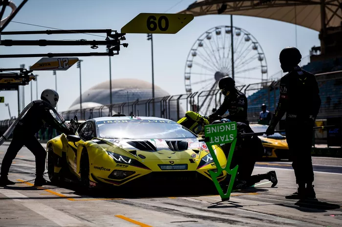 #60 Iron Lynx Lamborghini Huracan LMGT3 Evo2: Claudio Schiavoni, Matteo Cressoni, Matteo Cairoli