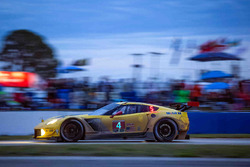 #4 Corvette Racing Chevrolet Corvette C7.R: Oliver Gavin, Tommy Milner, Marcel Fässler