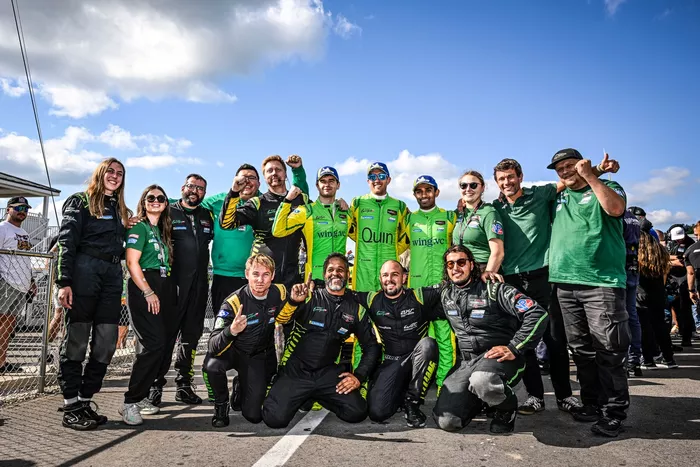 #43 Inter Europol Competition ORECA LMP2 07: Jeremy Clarke, Bijoy Garg, Tom Dillmann