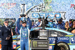 Ganador, Ricky Stenhouse Jr., Roush Fenway Racing Ford