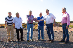 Carmelo Ezpeleta, PDG Dorna Sports, et Timo Pohjola, responsable du projet du KymiRing