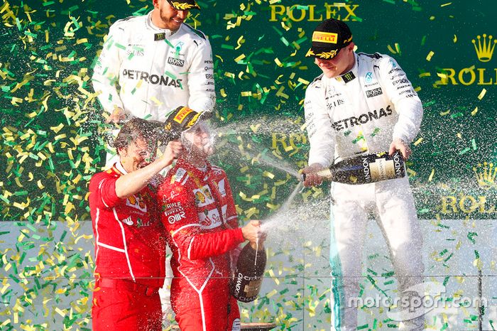 A Fórmula 1 volta em duas semanas, com o GP da China. Será que Vettel celebrará mais uma vitória ou a Mercedes dará o troco?