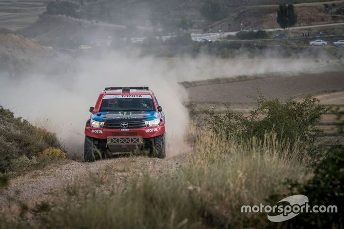 #211 Nani Roma, Alex Haro, Toyota Hilux