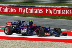 Карлос Сайнс-мл., Scuderia Toro Rosso STR12: разворот