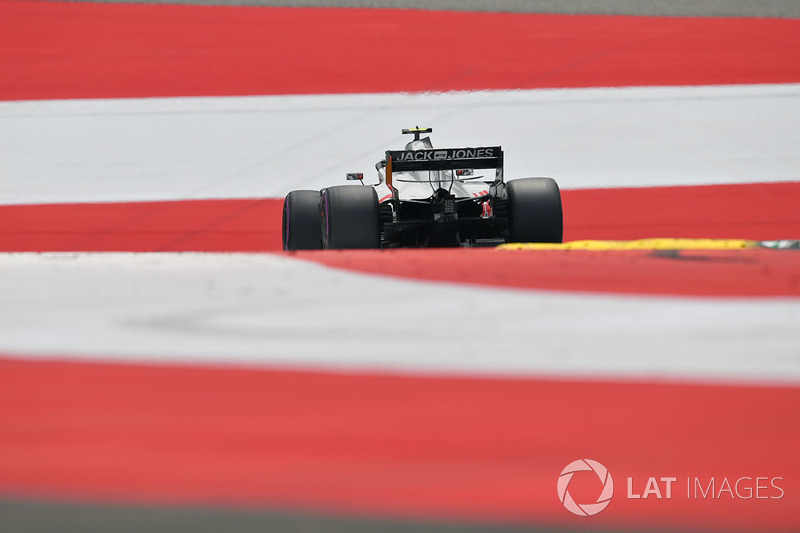 8. Кевин Магнуссен, Haas F1 Team VF-18