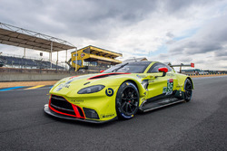 #95 Aston Martin Racing Aston Martin Vantage AMR: Марко Сьоренсен, Нікі Тім, Даррен Тьорнер