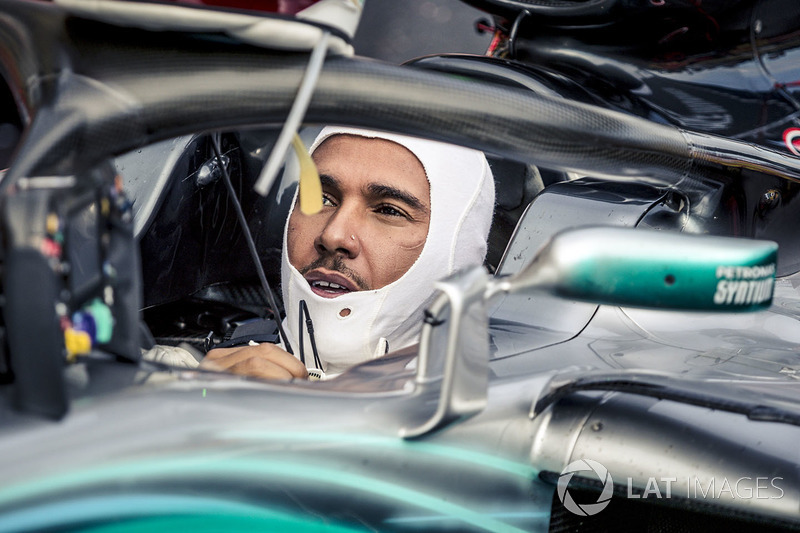 Ganador de la carrera Lewis Hamilton, Mercedes-AMG F1 W09 en parc ferme