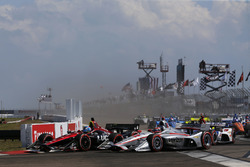 Start: Robert Wickens, Schmidt Peterson Motorsports Honda, Will Power, Team Penske Chevrolet