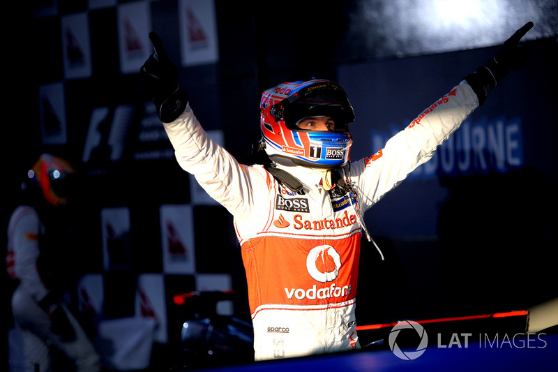 Il vincitore della gara Jenson Button, McLaren