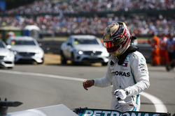 Lewis Hamilton, Mercedes AMG F1, nel parco chiuso