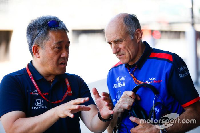 Masashi Yamamoto, General Manager de Honda Motorsport, y Franz Tost, Team Principal, Toro Rosso