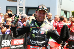 Il vincitore della gara Jonathan Rea, Kawasaki Racing