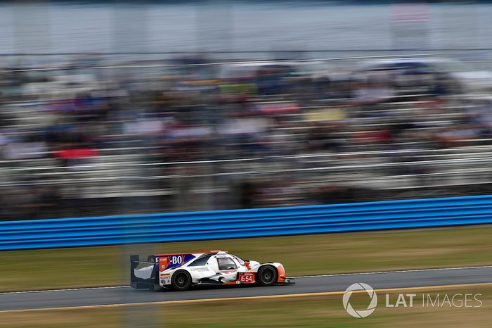 #54 CORE autosport ORECA LMP2, P: Jon Bennett, Colin Braun, Romain Dumas, Loic Duval
